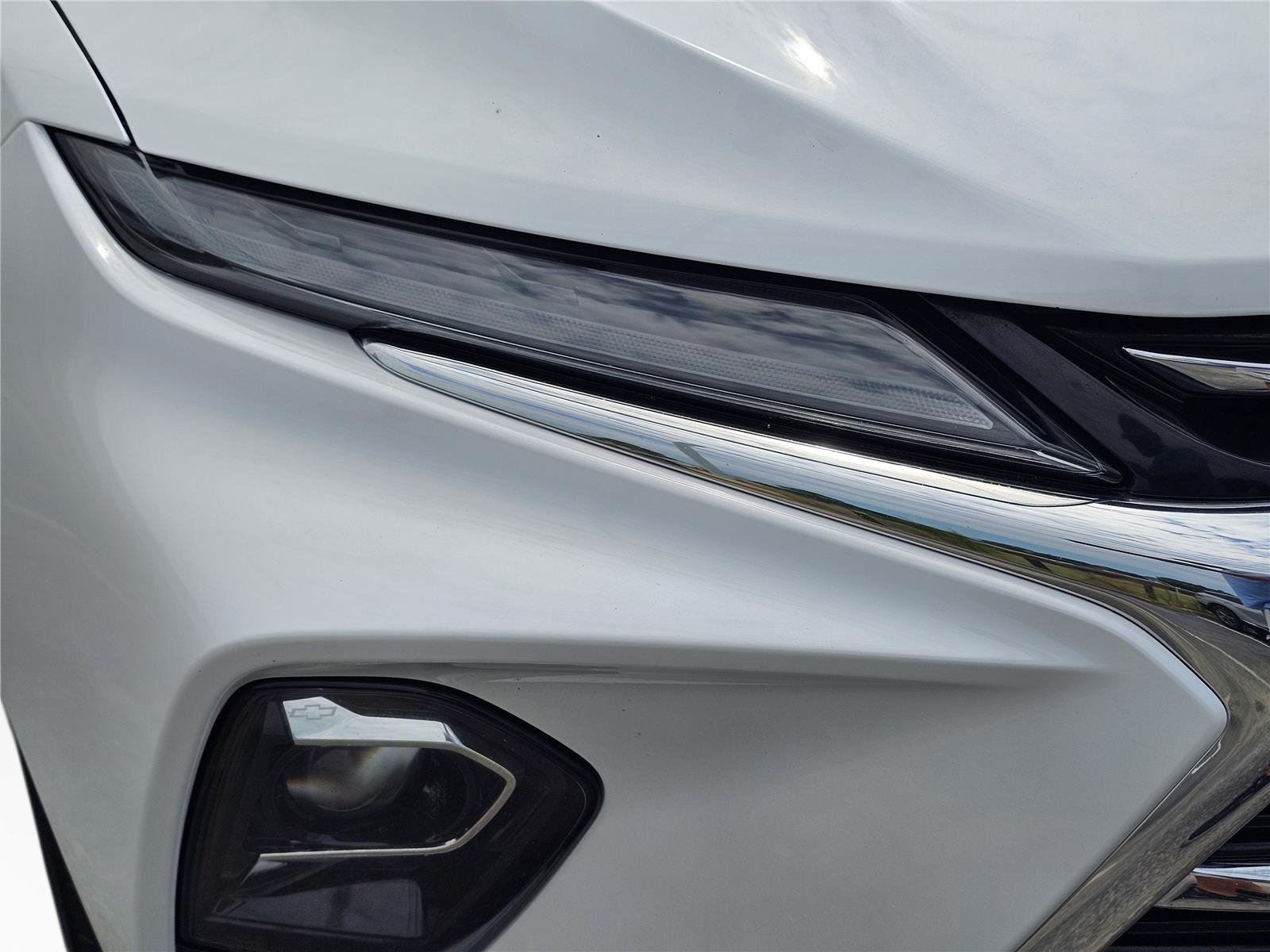 Used 2023 Chevrolet Blazer Premier FWD image 4