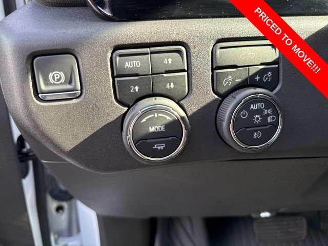 Used 2025 Chevrolet Silverado 1500 LT Trail Boss w/ Protection Package AWD/4WD image 12