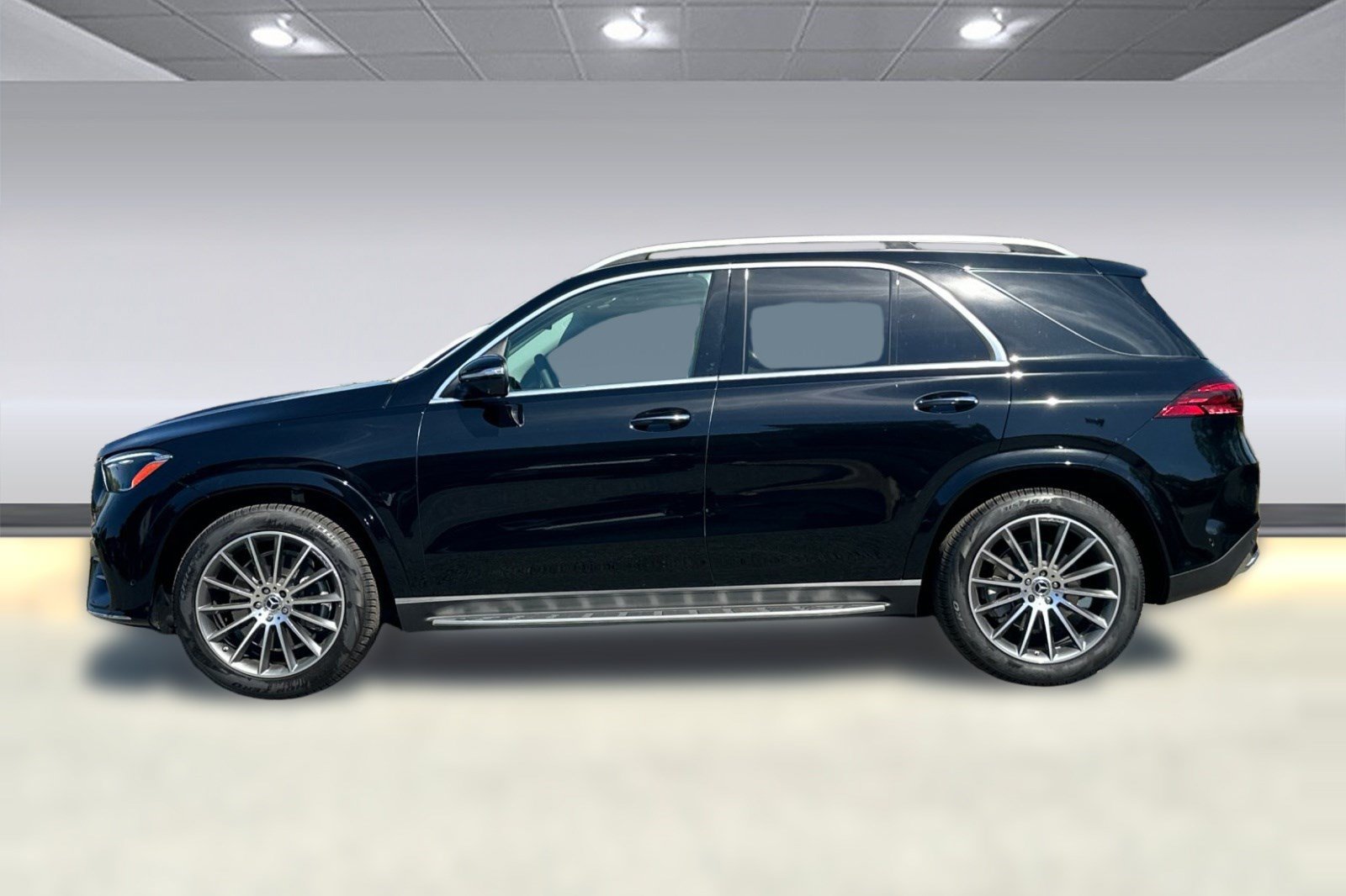New 2026 Mercedes-Benz GLE 450 4MATIC image 2