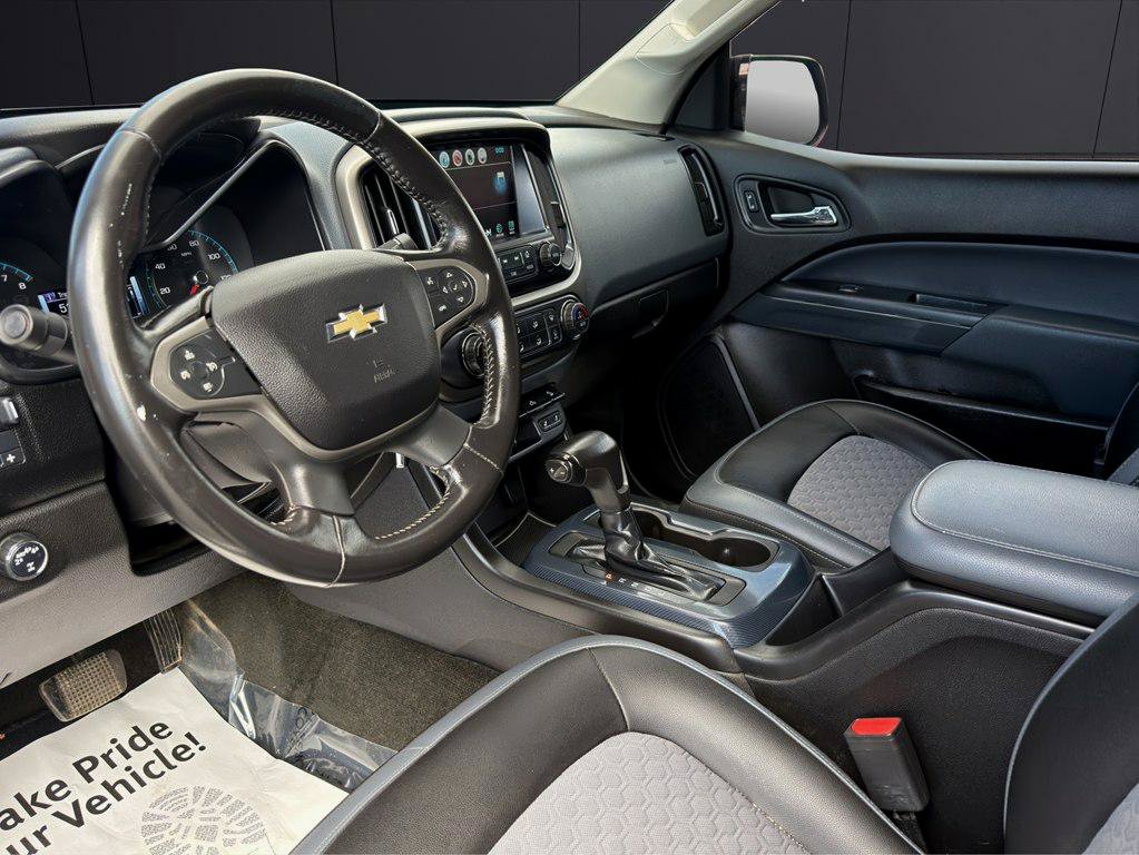 Used 2017 Chevrolet Colorado Z71 AWD/4WD image 12