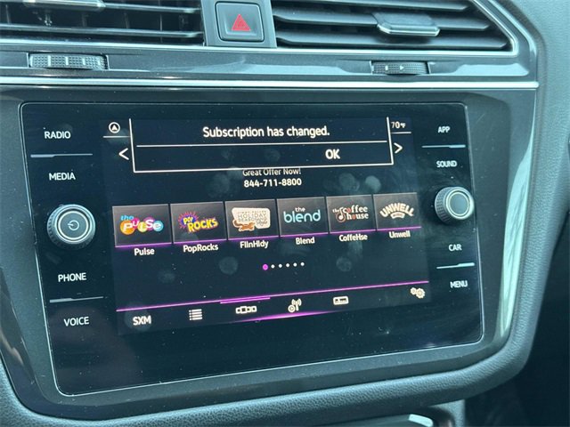 Certified 2022 Volkswagen Tiguan SE R-Line image 18