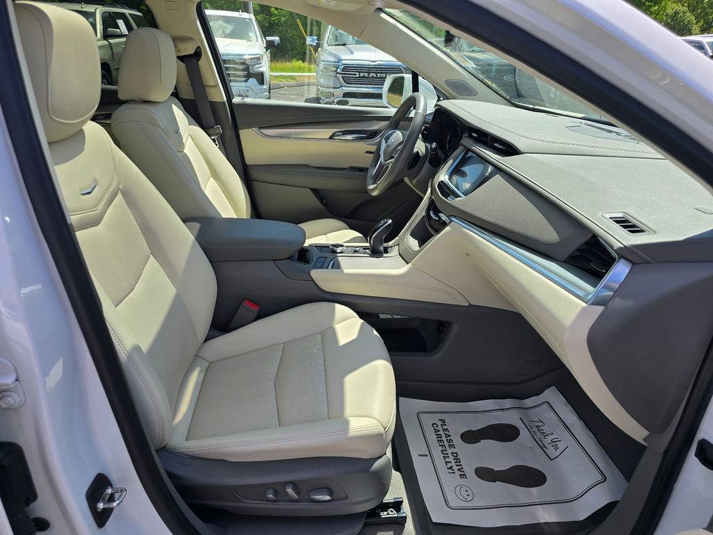 Used 2020 Cadillac XT5 Premium Luxury image 13