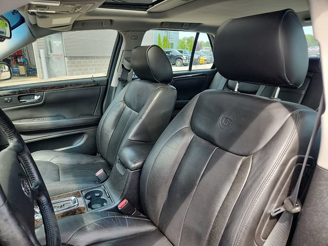 Used 2010 Cadillac DTS Luxury FWD image 21