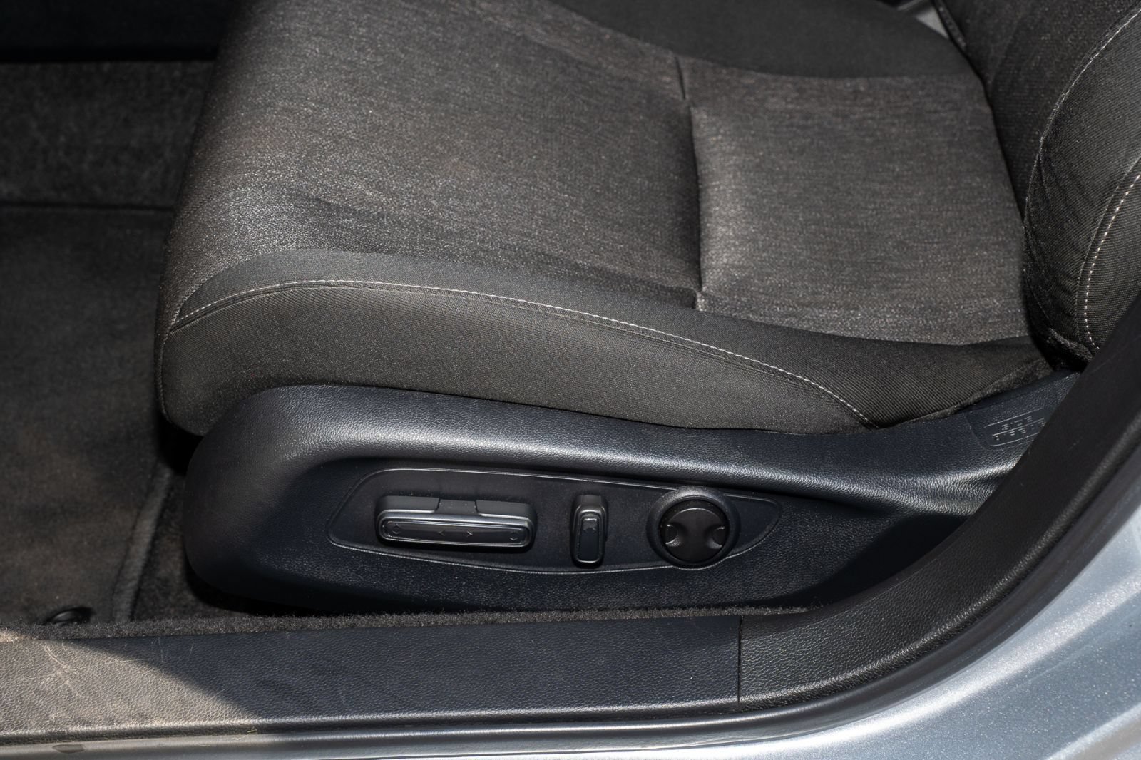 Certified 2024 Honda Accord EX image 28
