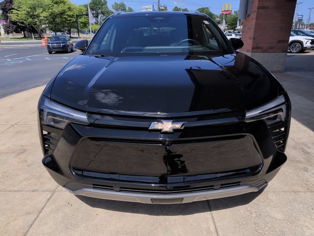 Used 2024 Chevrolet Blazer EV LT AWD/4WD image 10
