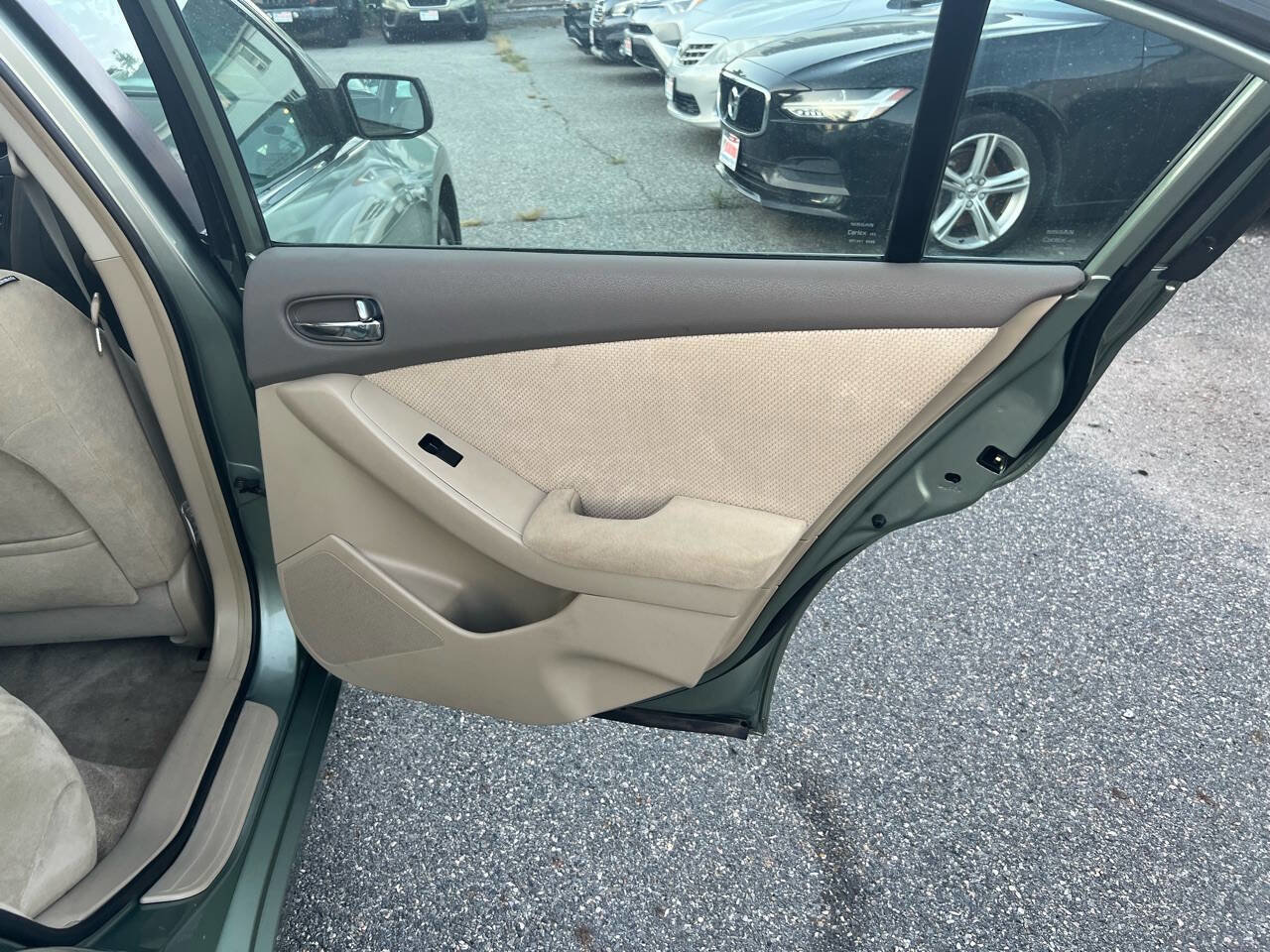 Used 2007 Nissan Altima Hybrid Sedan image 14