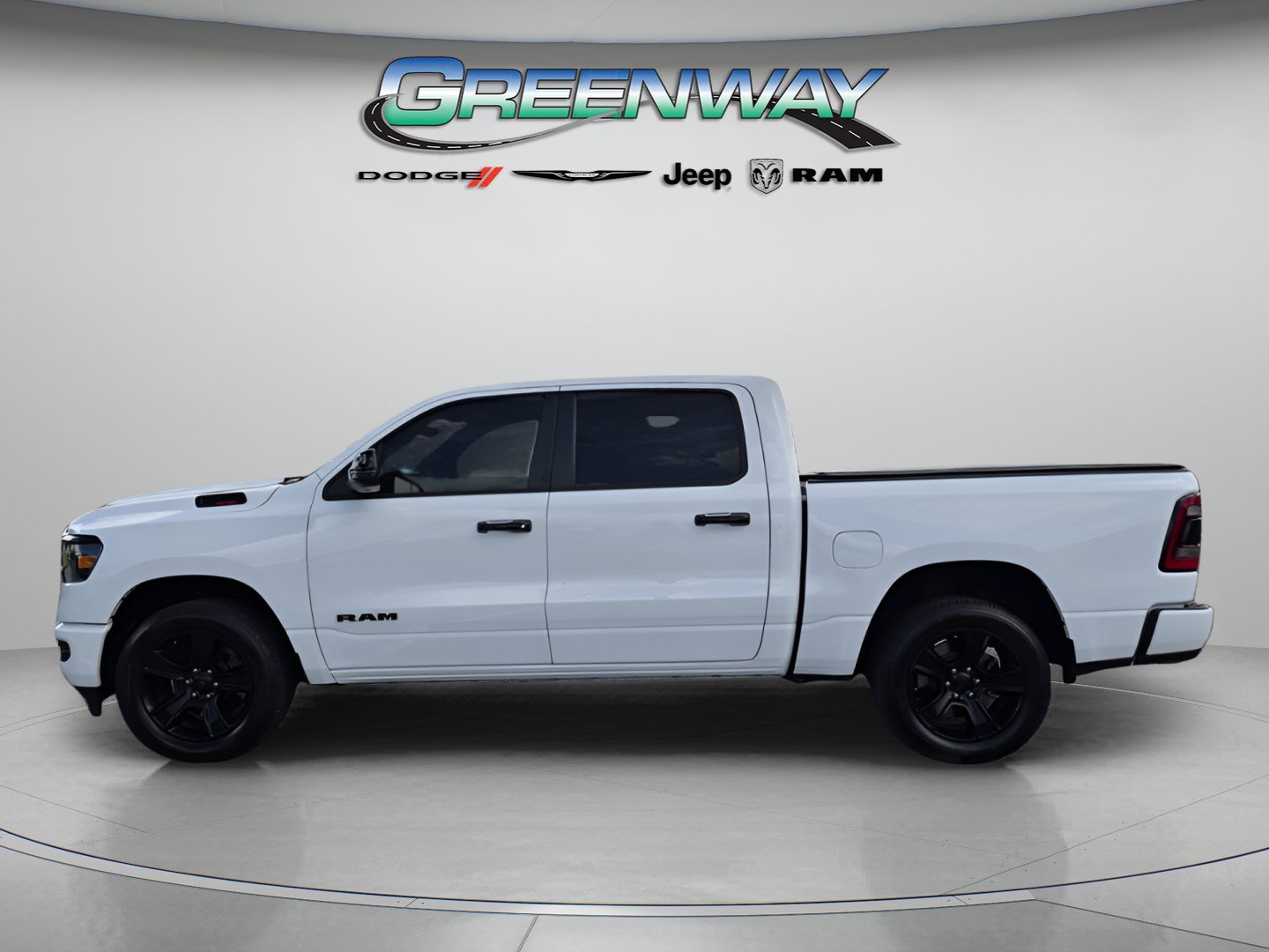 Used 2023 RAM 1500 Big Horn AWD/4WD image 2