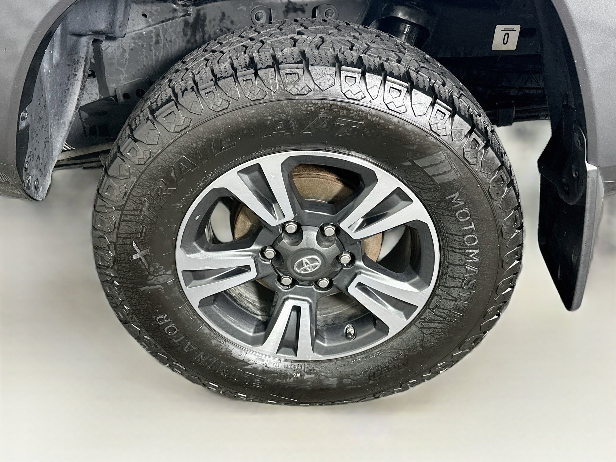 Used 2016 Toyota Tacoma TRD Sport RWD image 11
