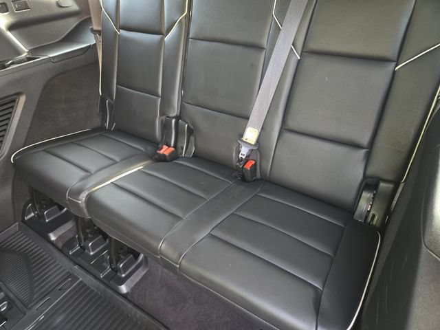 Used 2023 Cadillac Escalade Premium Luxury AWD/4WD image 31