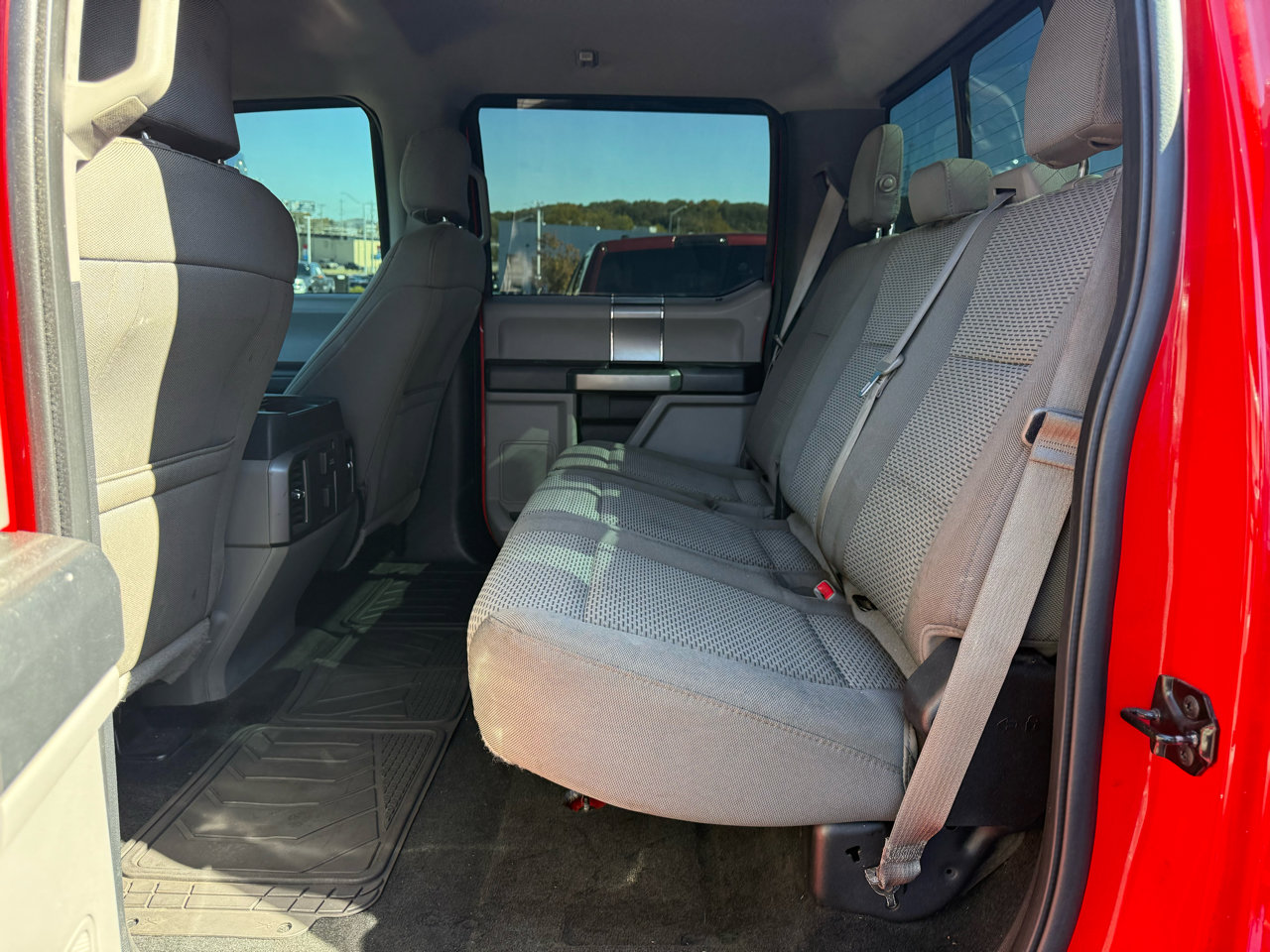 Used 2017 Ford F350 XLT w/ XLT Premium Package image 20