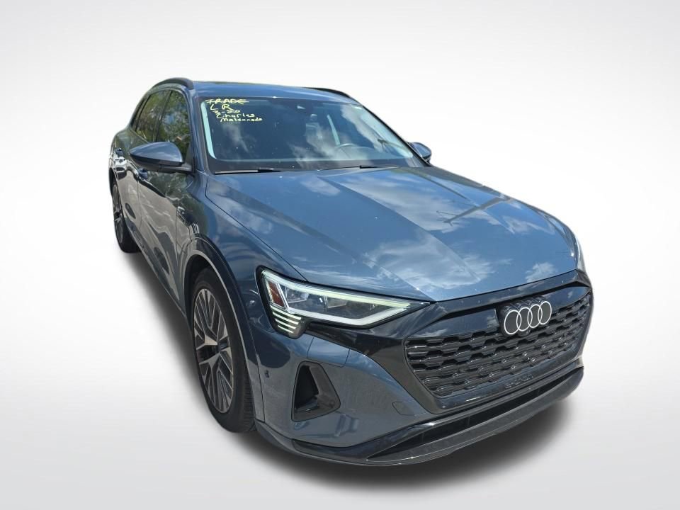 Used 2024 Audi Q8 e-tron Premium Plus w/ Premium Plus Package video 2