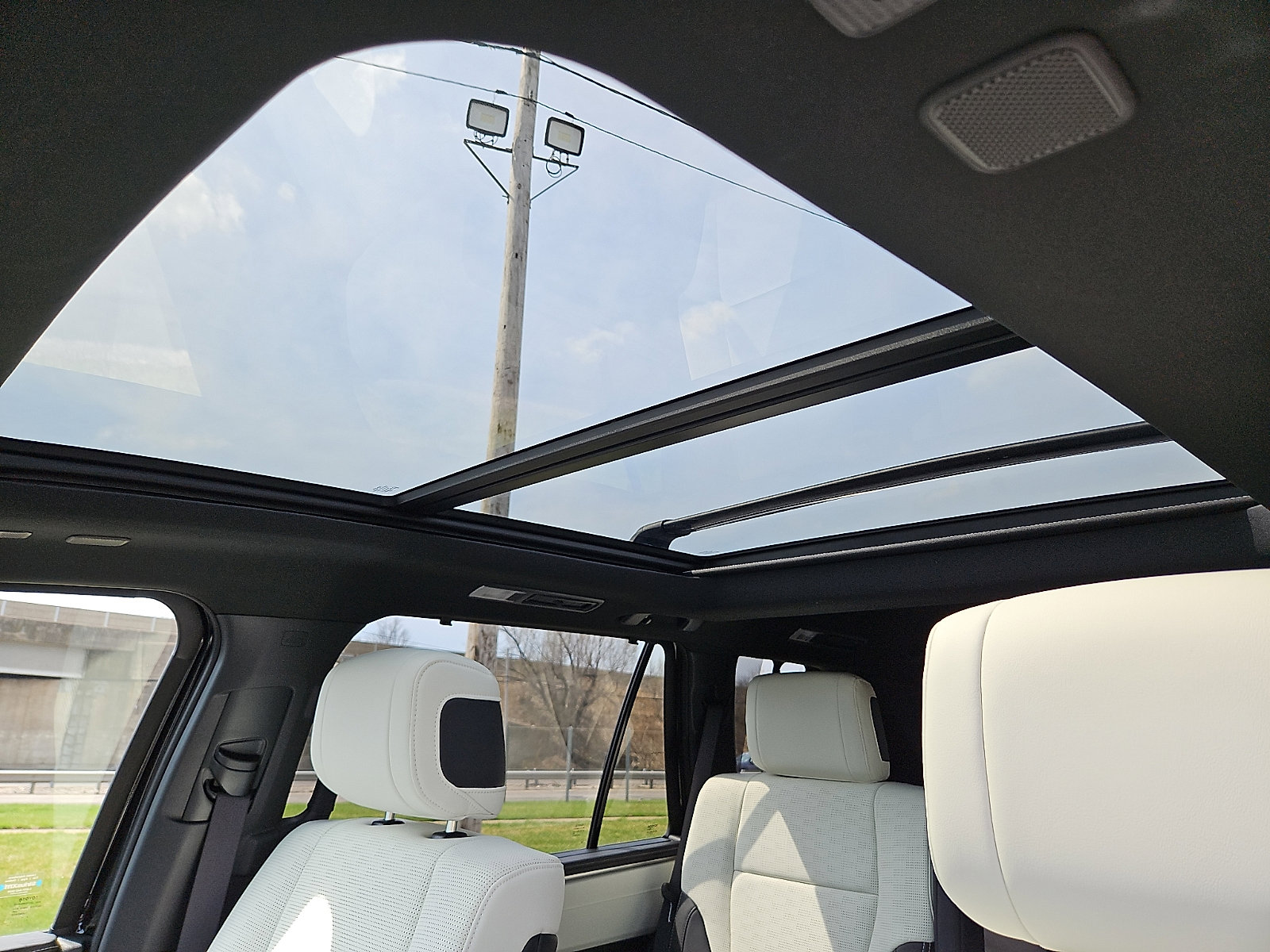 Used 2024 Toyota Sequoia Capstone image 14