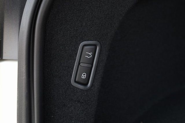 New 2024 Maserati Levante GT Ultima image 29