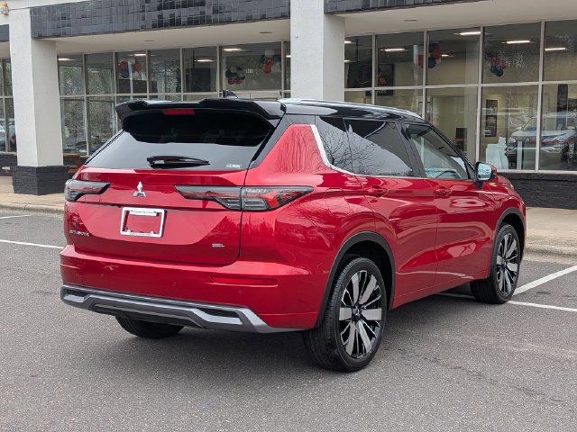 New 2026 Mitsubishi Outlander SEL FWD image 3