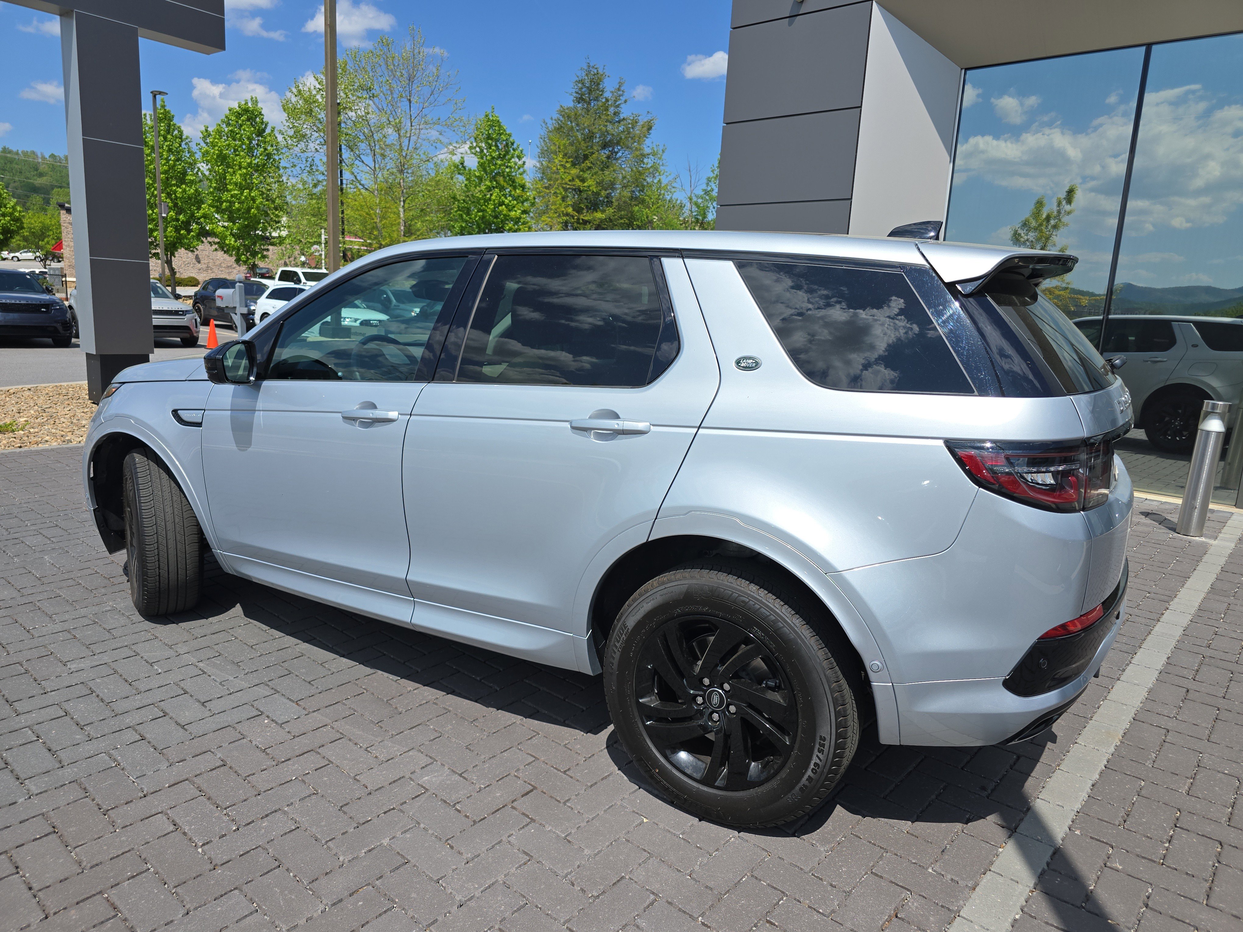 Certified 2025 Land Rover Discovery Sport S AWD/4WD image 7