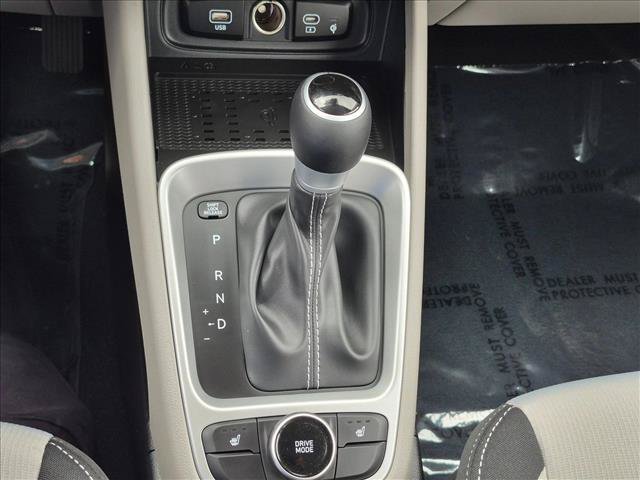 New 2026 Hyundai Venue SEL FWD image 14