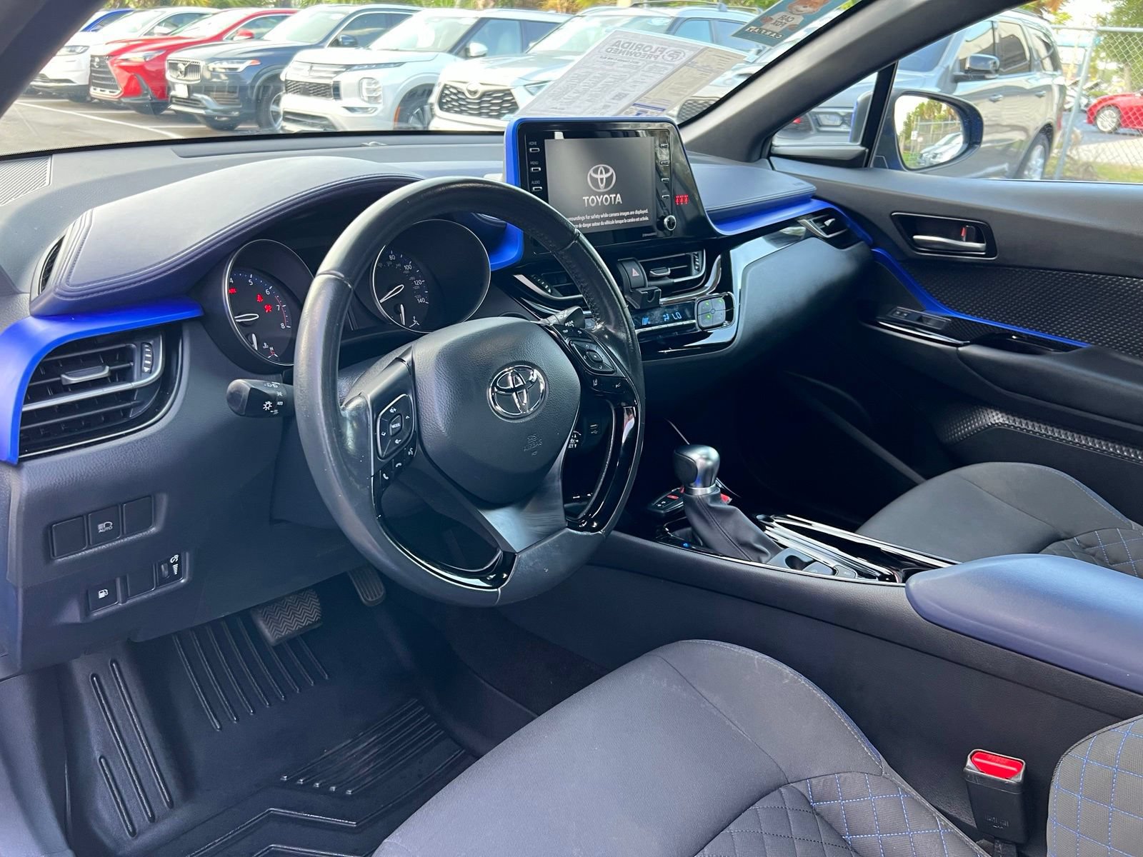 Used 2021 Toyota C-HR XLE FWD image 25