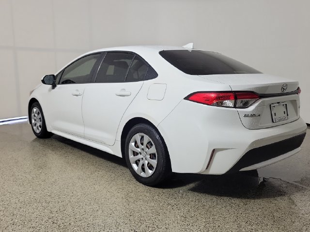 Used 2022 Toyota Corolla LE FWD image 5