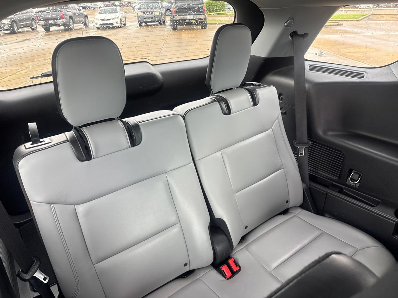 Used 2021 Ford Explorer XLT w/ Equipment Group 202A RWD image 34