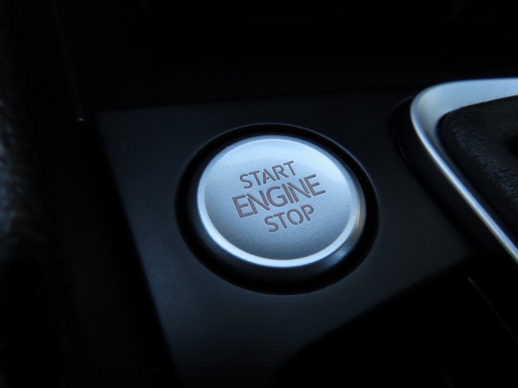 Used 2024 Volkswagen Jetta SE image 9