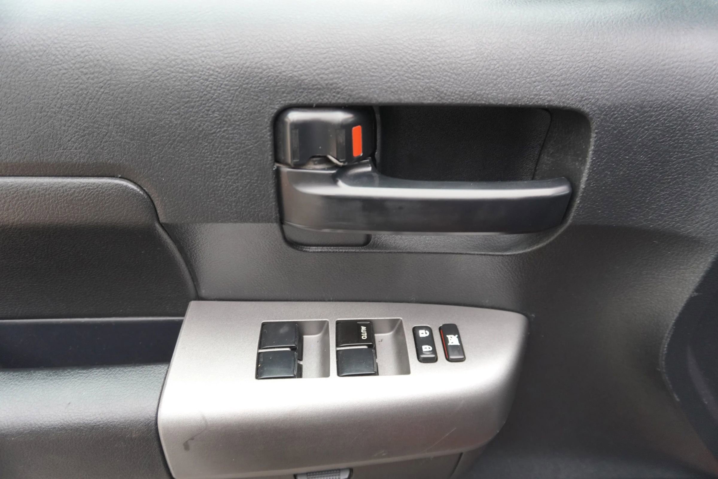 Used 2012 Toyota Tundra SR5 image 22