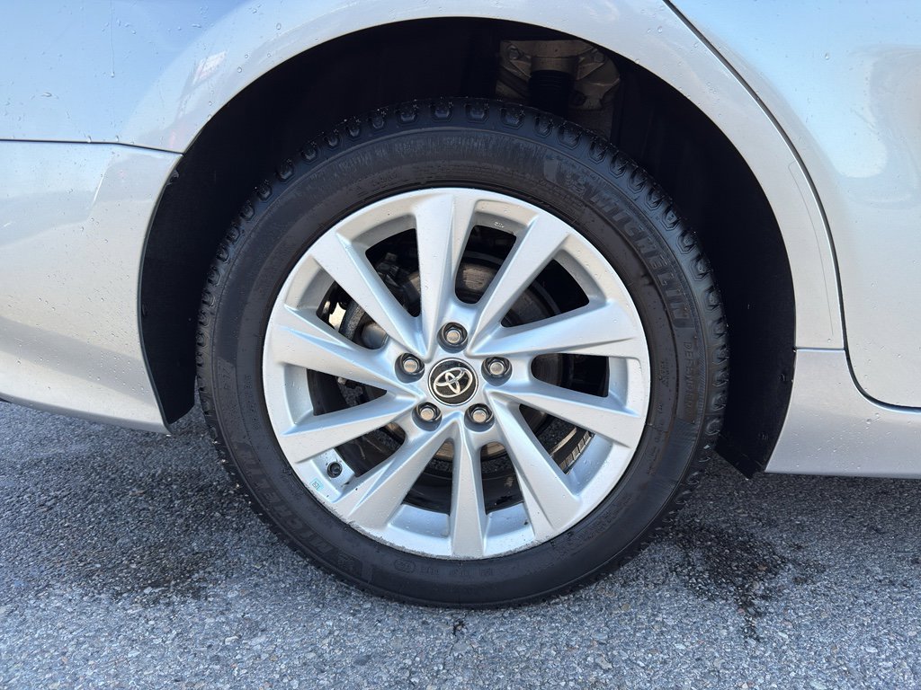 Used 2022 Toyota Camry LE image 9