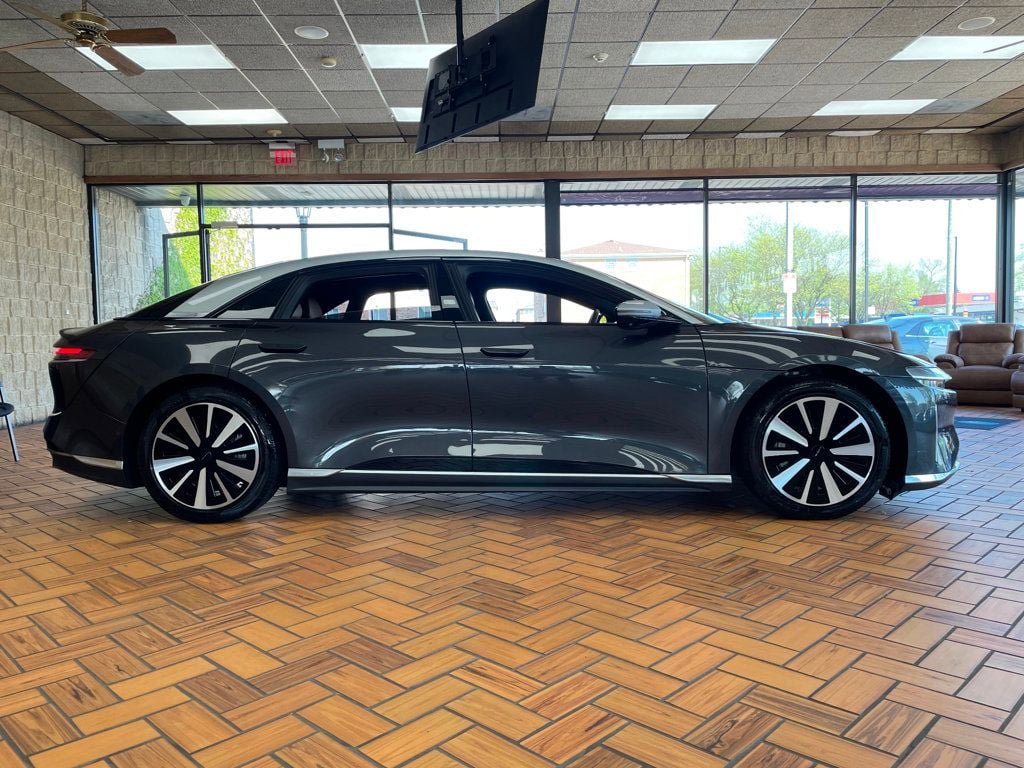 Used 2023 Lucid Air Grand Touring image 7