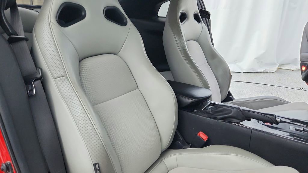 Used 2010 Nissan GT-R Premium AWD/4WD image 22