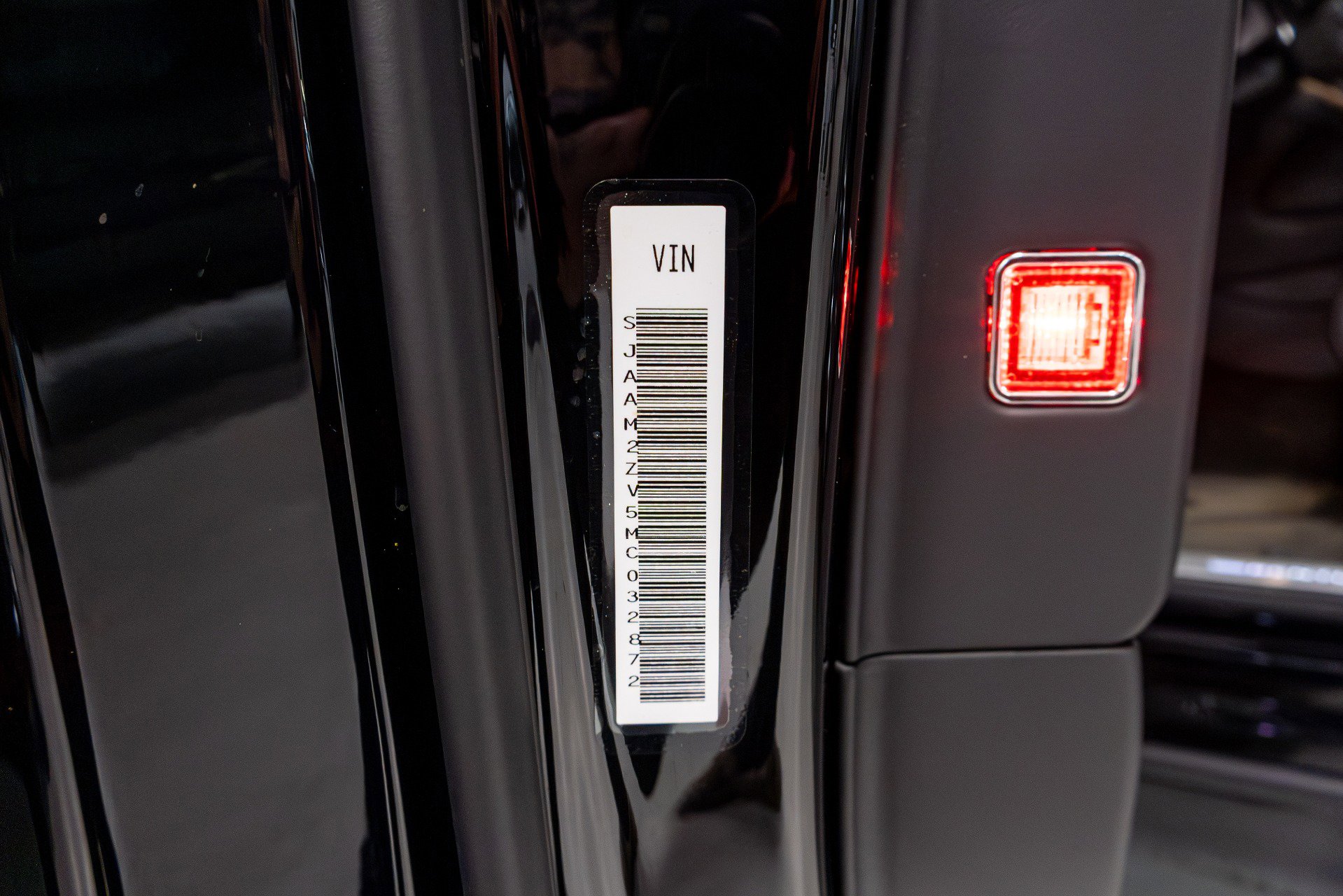 Used 2021 Bentley Bentayga w/ First Edition Specification image 16