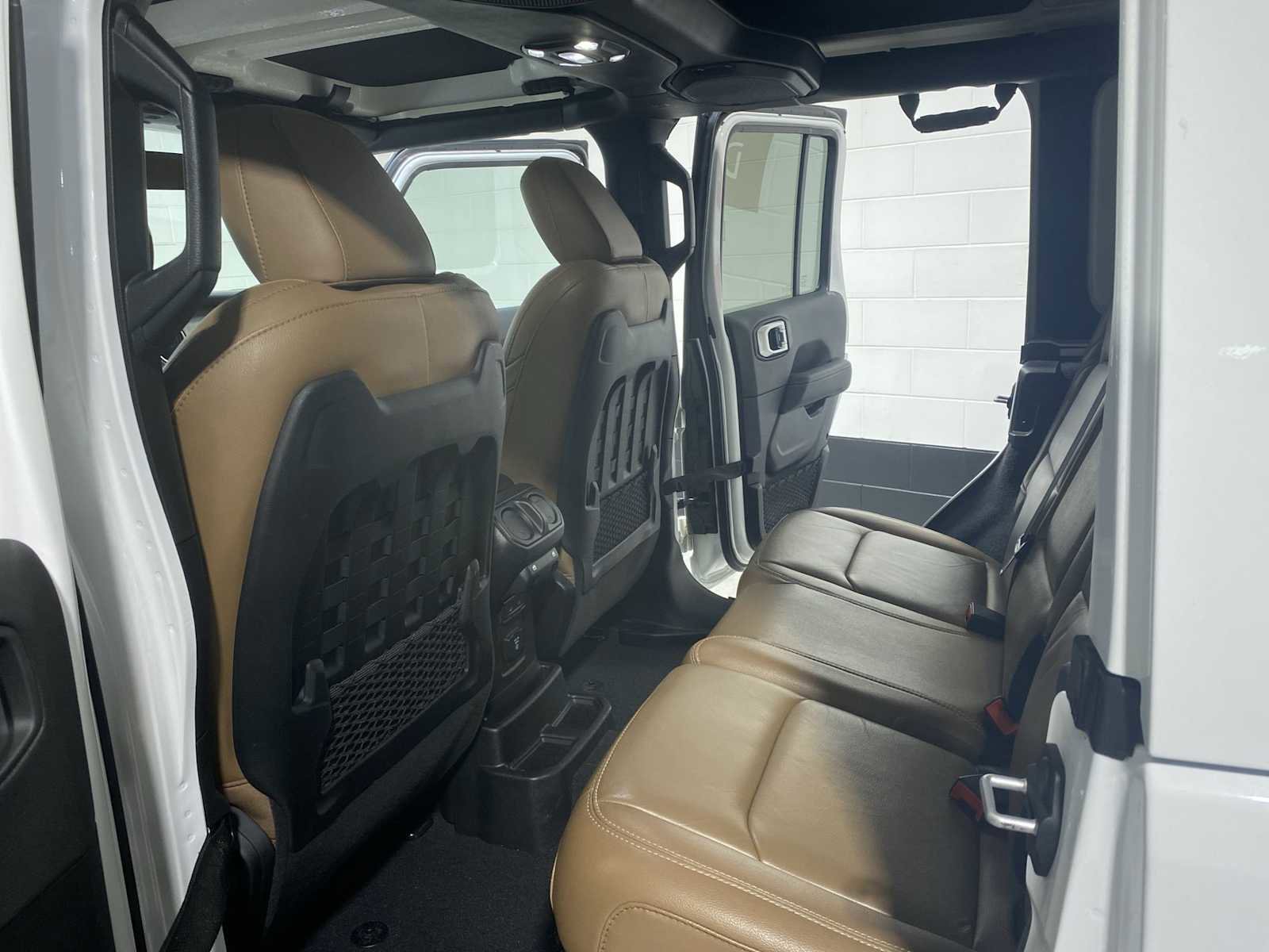 Used 2021 Jeep Wrangler Unlimited Rubicon image 12