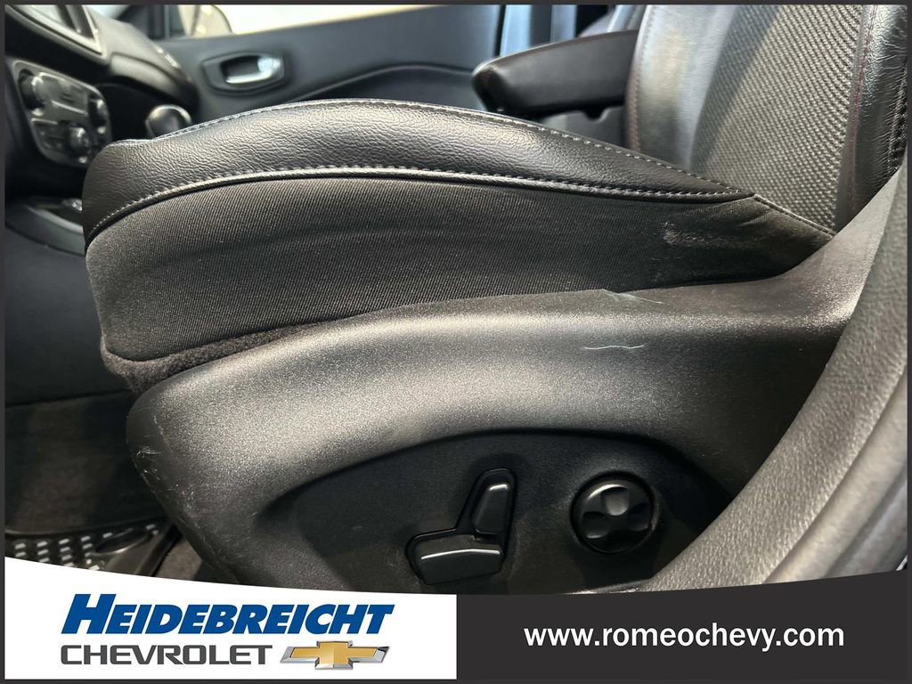 Used 2018 Jeep Compass Trailhawk w/ Navigation Group AWD/4WD image 12