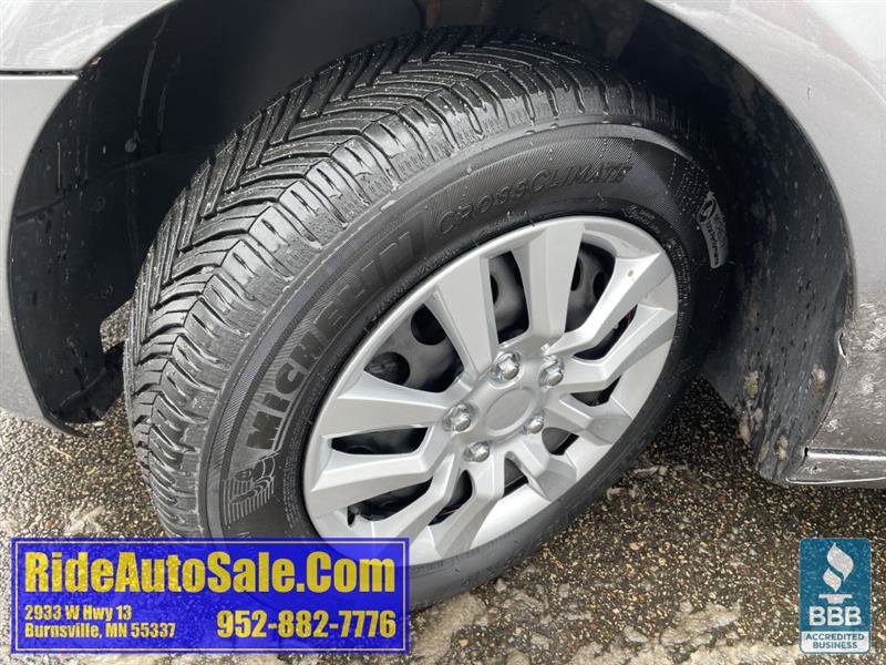 Used 2010 Volkswagen Golf 2-Door image 26