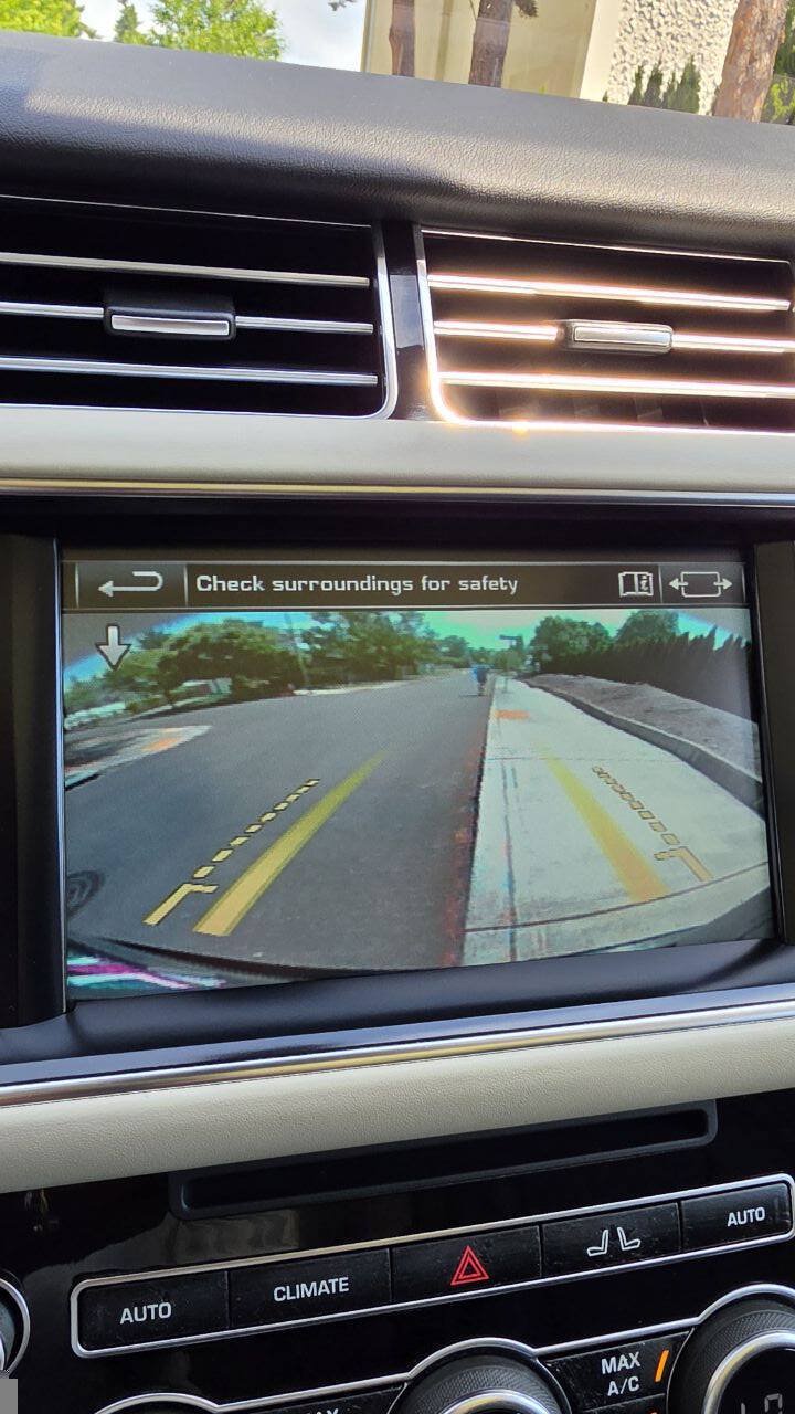 Used 2014 Land Rover Range Rover Supercharged AWD/4WD image 17