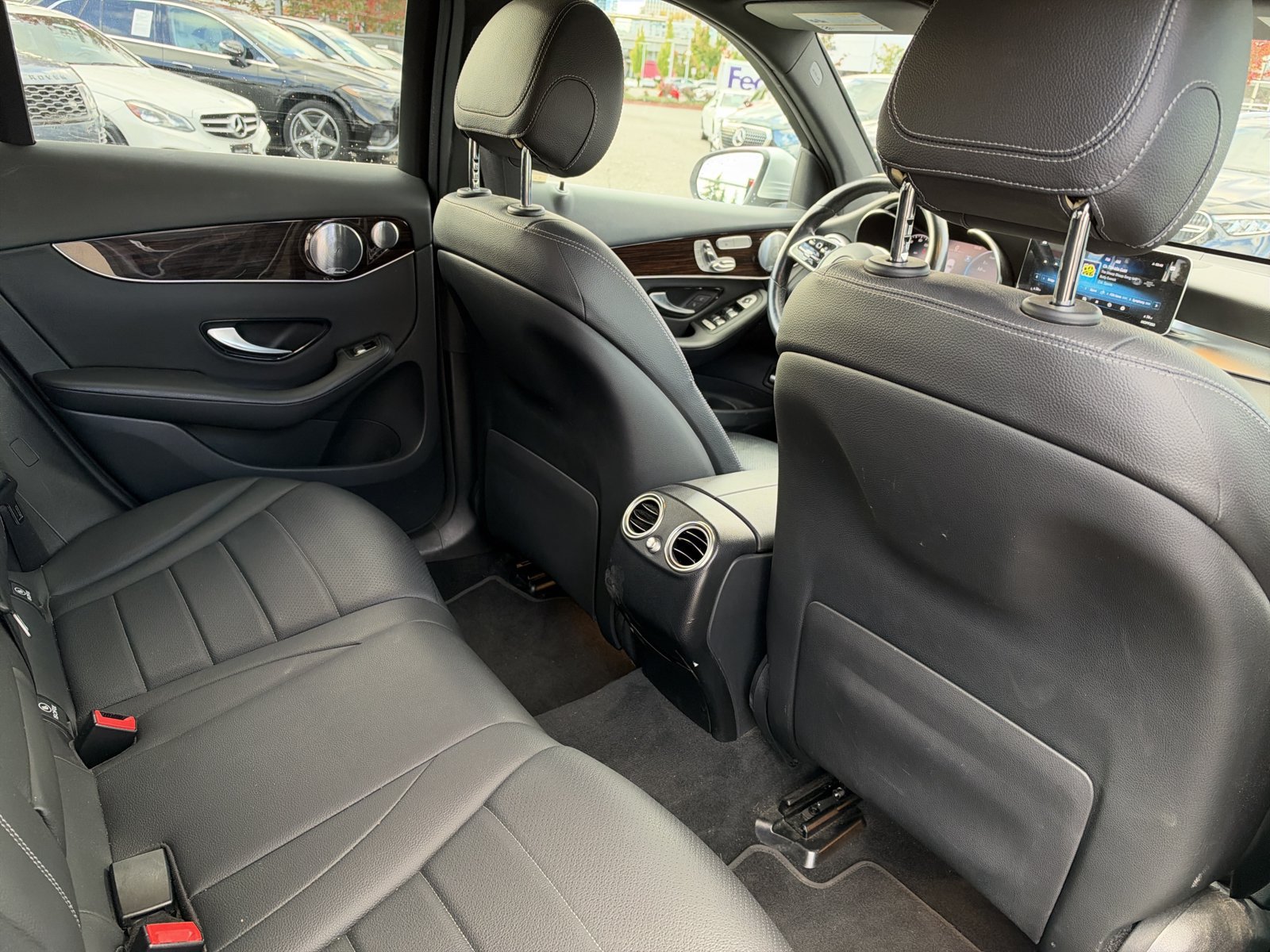 Used 2020 Mercedes-Benz GLC 300 4MATIC image 12