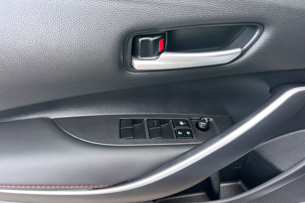 Certified 2025 Toyota Corolla SE image 13