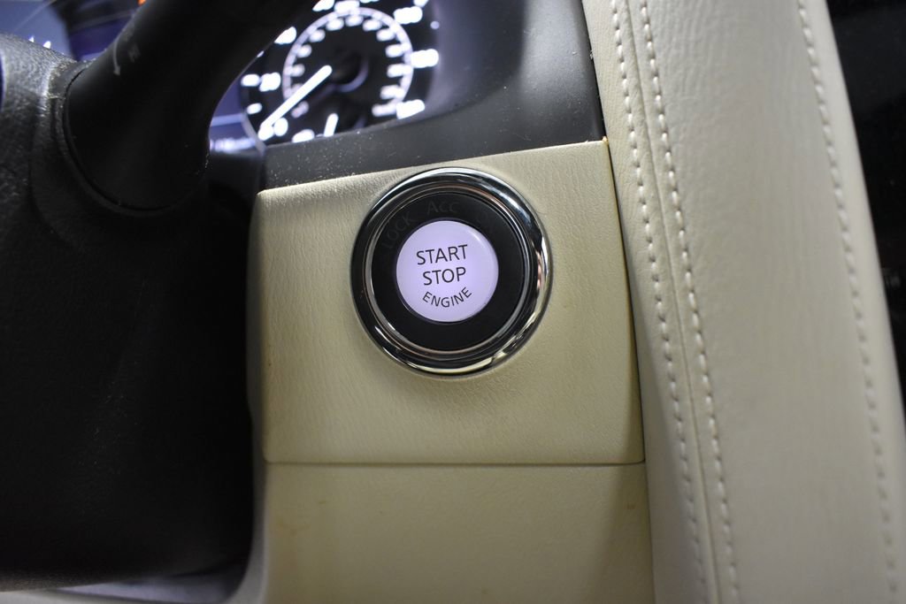 Used 2021 INFINITI QX80 Sensory w/ All-Season Package image 30