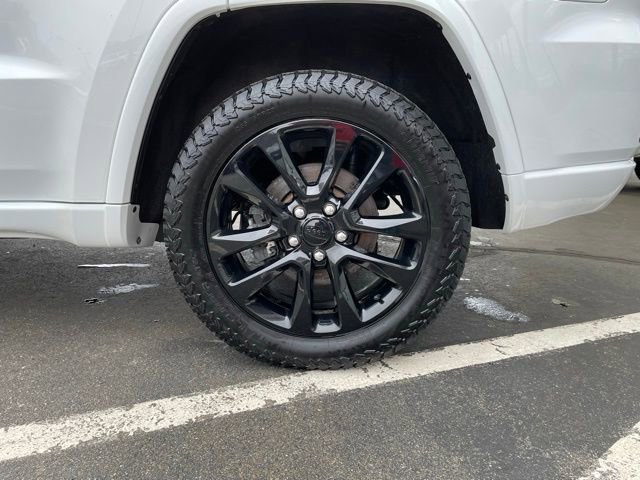 Used 2022 Jeep Grand Cherokee Laredo X image 36