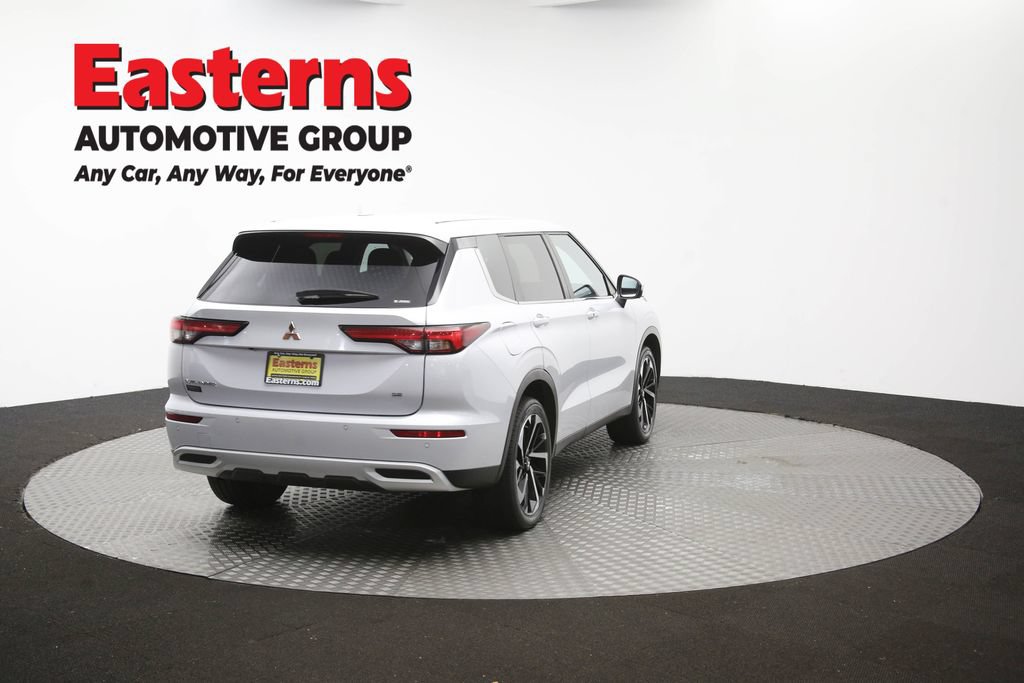 Used 2024 Mitsubishi Outlander SE AWD/4WD image 40