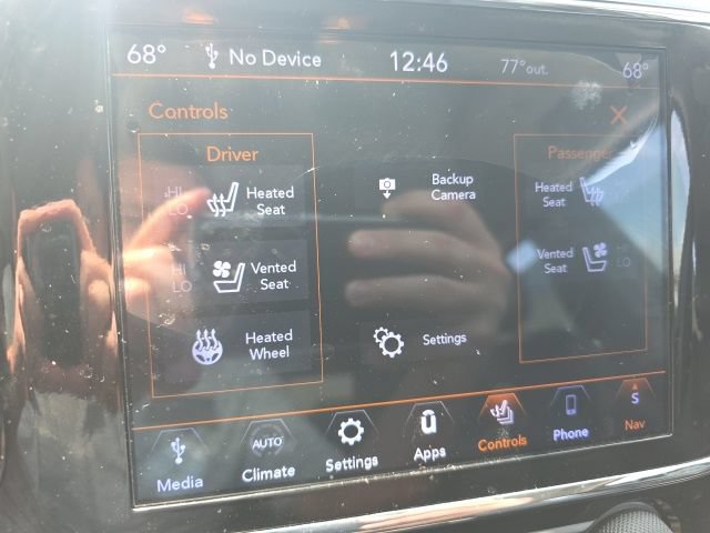 Used 2019 Jeep Grand Cherokee Summit w/ Platinum Series Group AWD/4WD image 18