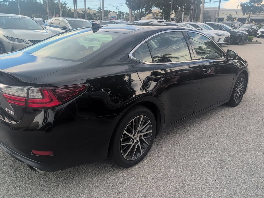 Used 2016 Lexus ES 350 w/ Luxury Package w/Wood Trim FWD image 6