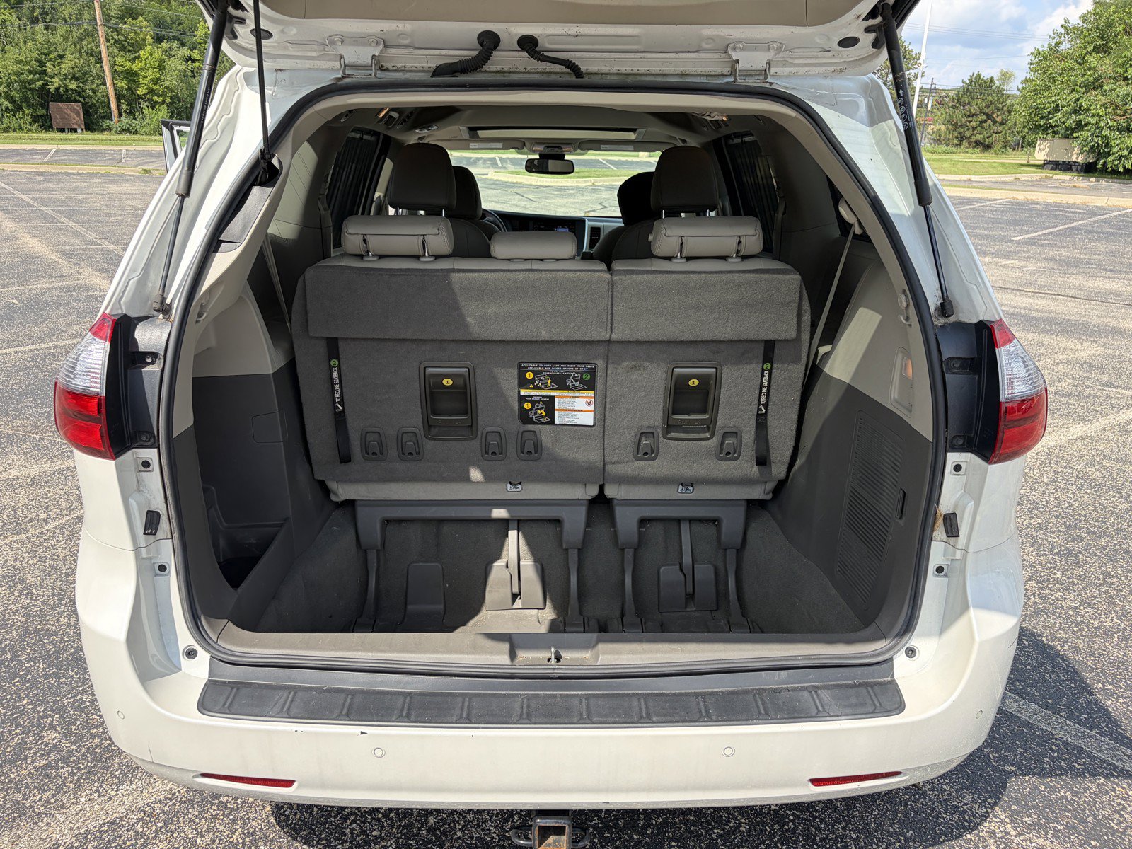 Used 2020 Toyota Sienna XLE w/ XLE Navigation Package AWD/4WD image 36