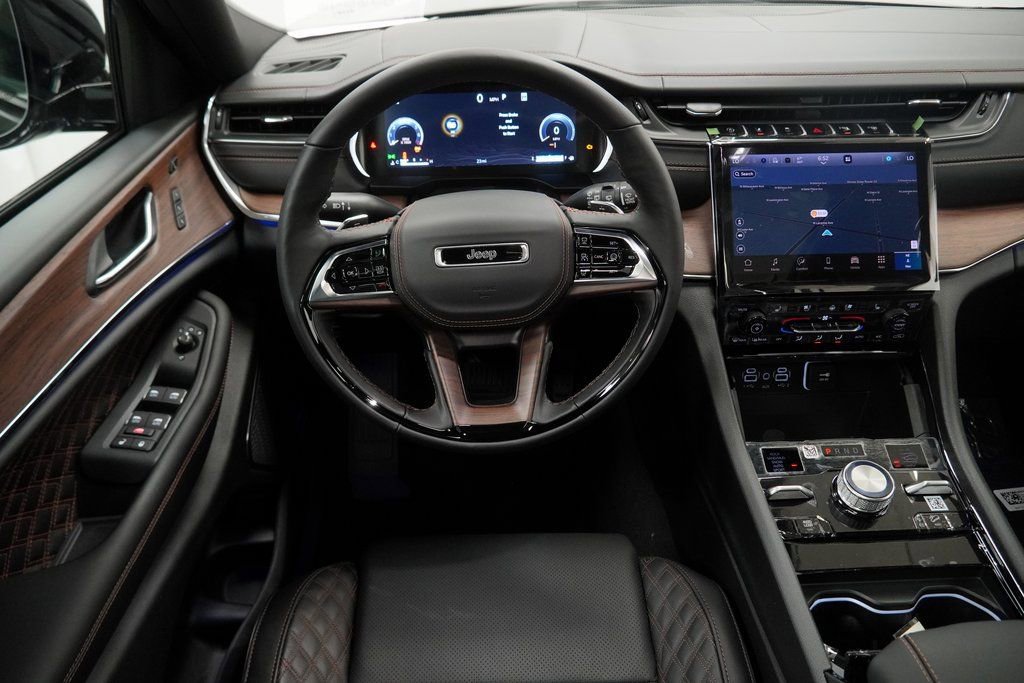 New 2025 Jeep Grand Cherokee L Summit w/ Obsidian Package image 20