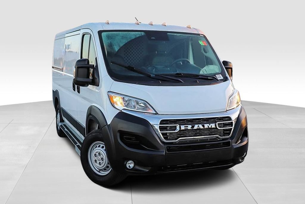 Used 2025 RAM ProMaster 2500 w/ U-Haul Equipment Group FWD image 2