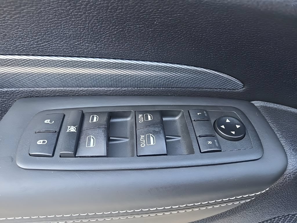 Used 2018 Dodge Durango SRT AWD/4WD image 17