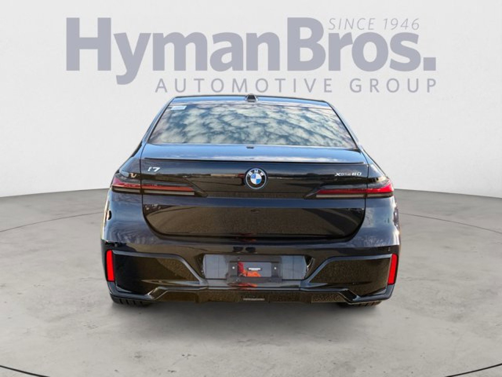 Used 2023 BMW i7 xDrive60 w/ Executive Package 2 image 4