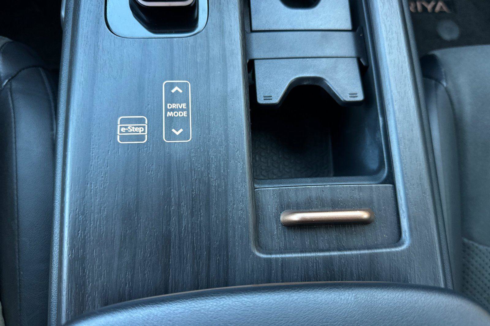 Used 2023 Nissan Ariya AWD image 34