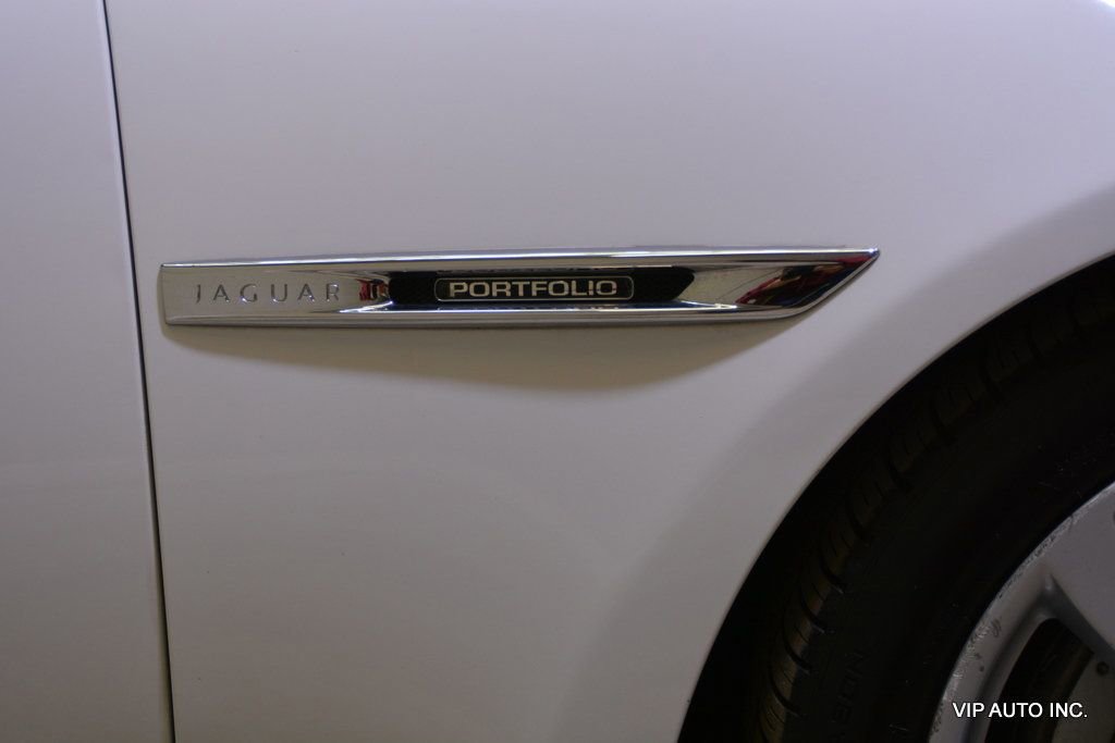 Used 2012 Jaguar XJ L image 32