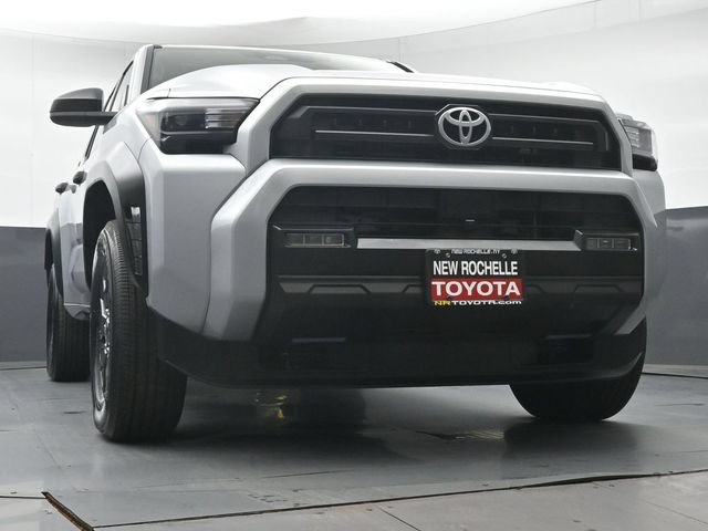 Certified 2026 Toyota 4Runner SR5 AWD/4WD image 40