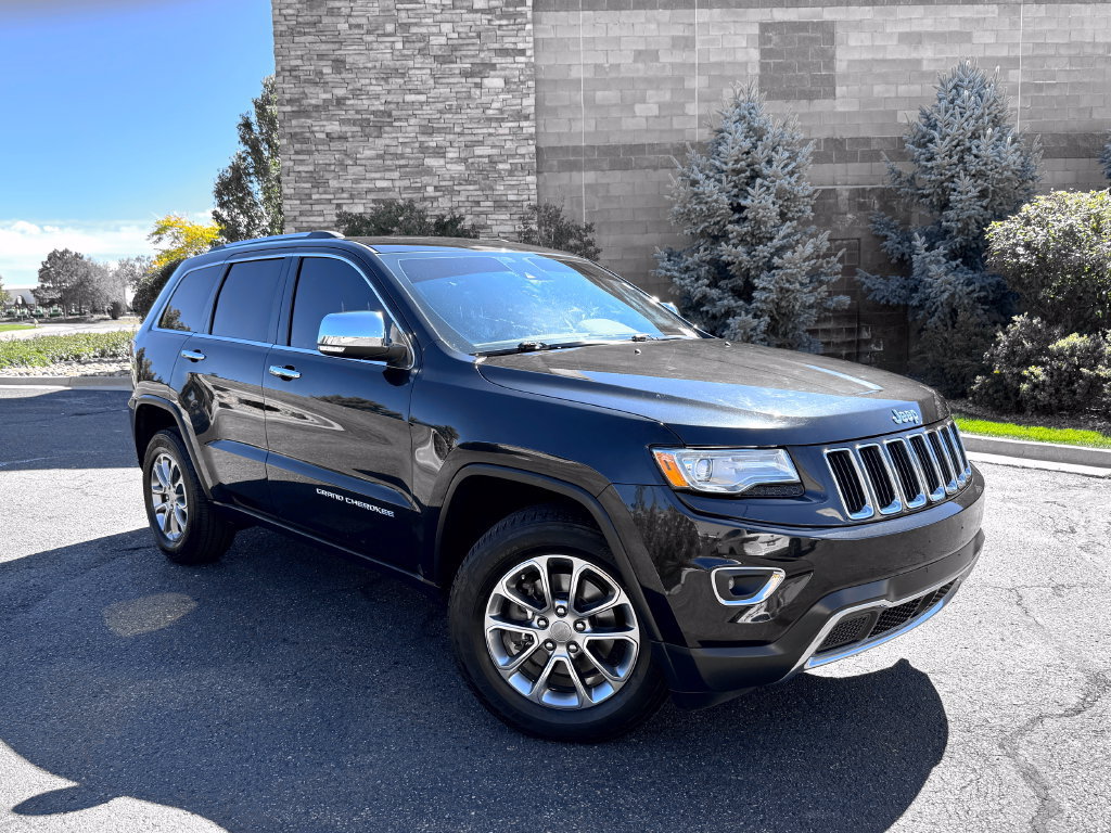 Used 2015 Jeep Grand Cherokee Limited w/ Luxury Group II AWD/4WD image 2