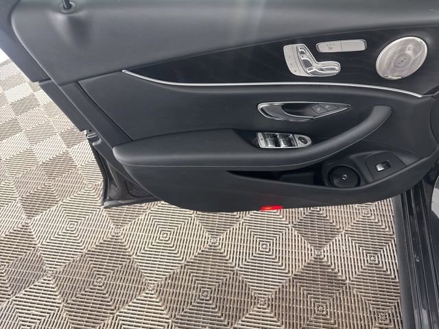 Used 2023 Mercedes-Benz E 350 4MATIC Sedan image 21